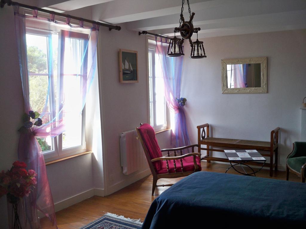 Gite De La Caminais Pleurtuit Ruang foto